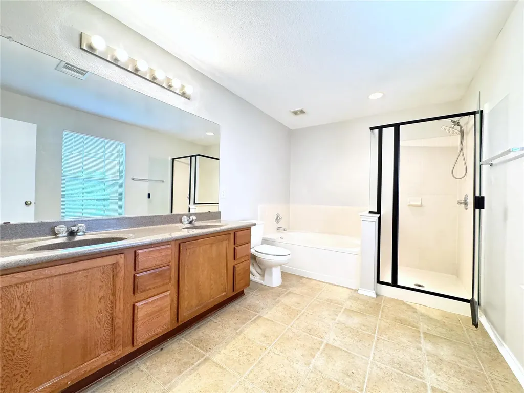204 Lauren Loop Leander TX 78641