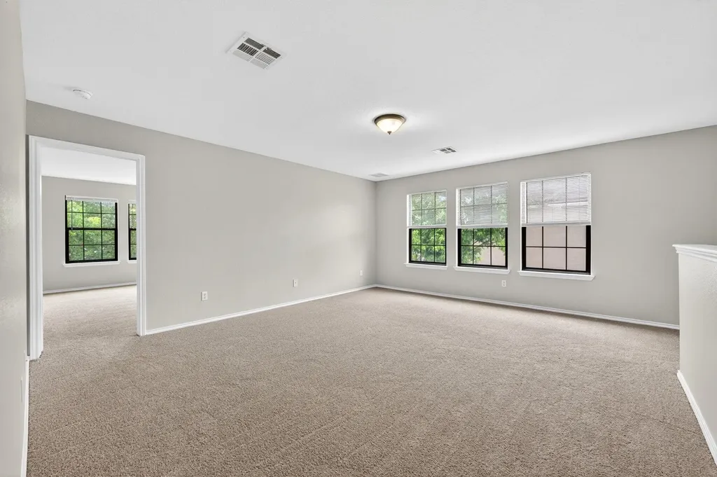 204 Lauren Loop Leander TX 78641