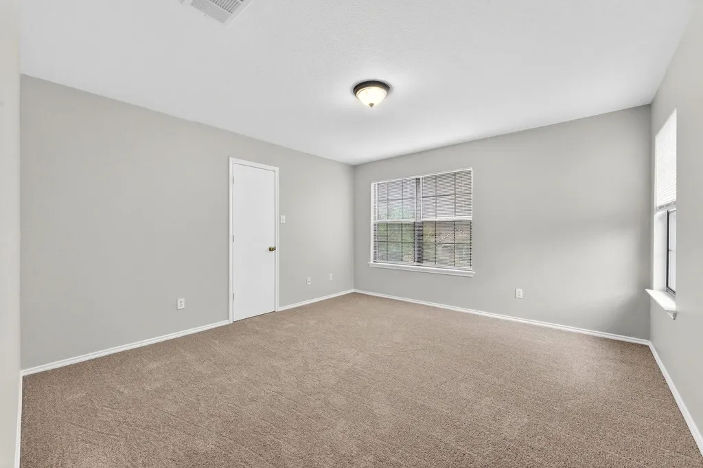 204 Lauren Loop Leander TX 78641