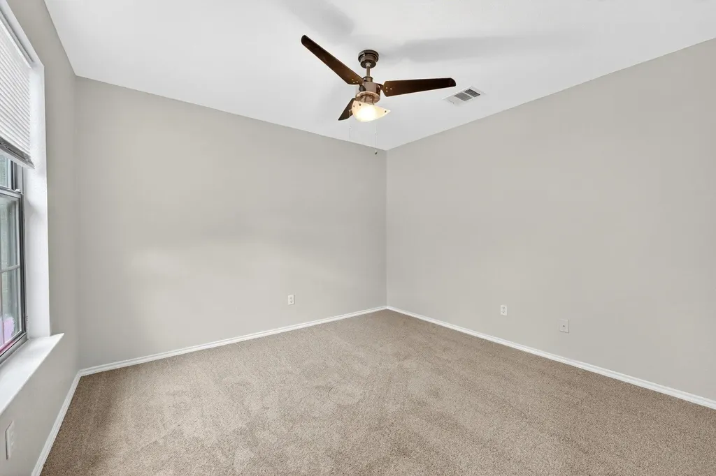 204 Lauren Loop Leander TX 78641