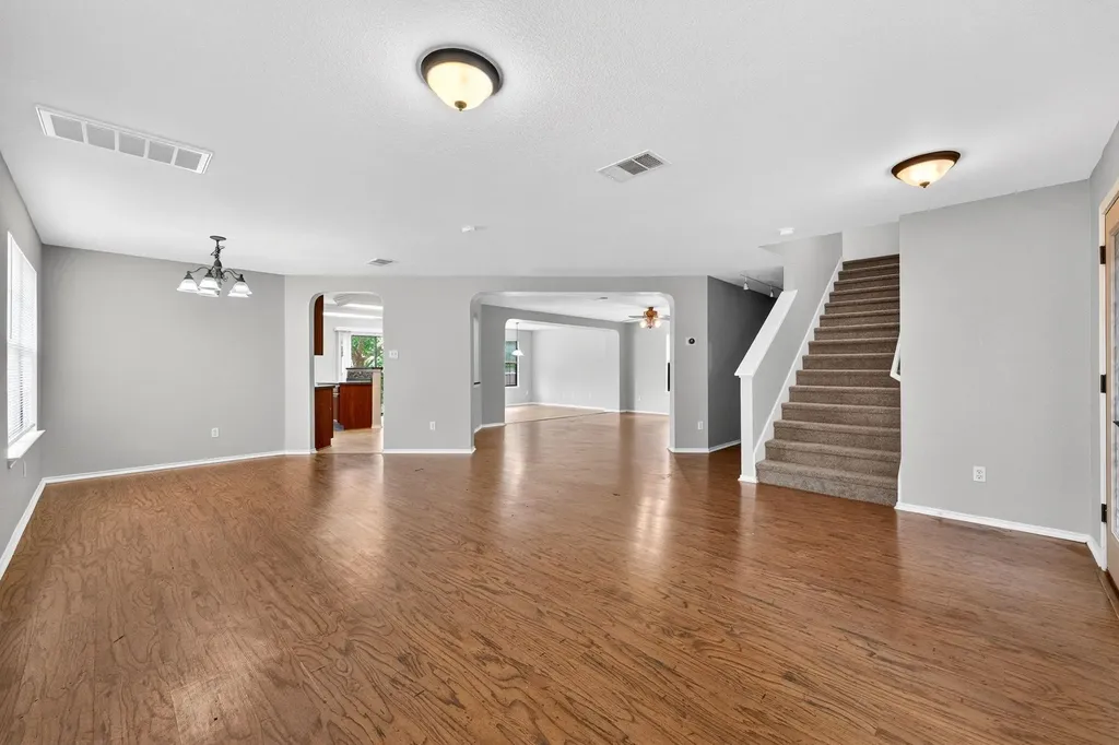 204 Lauren Loop Leander TX 78641