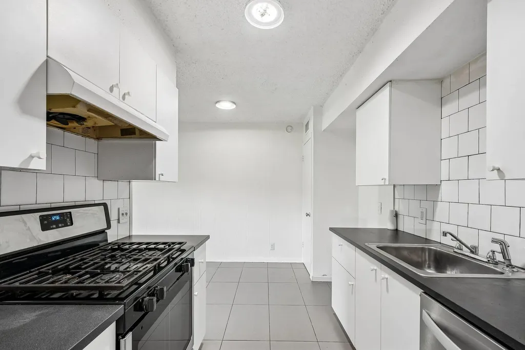 2301 Mission Hill Drive Austin TX 78741