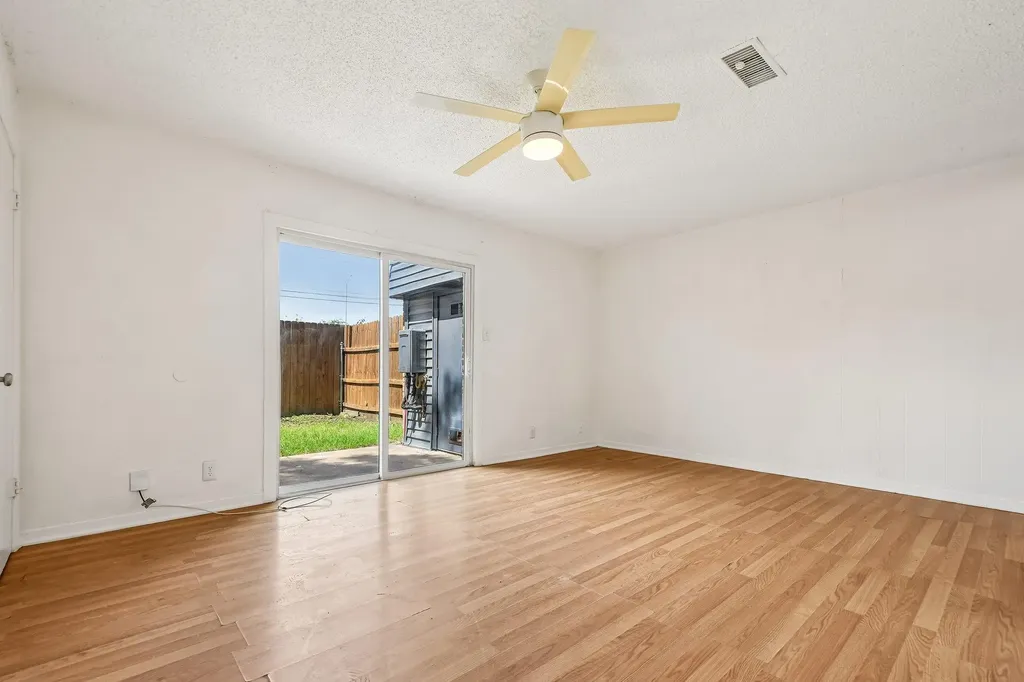 2301 Mission Hill Drive Austin TX 78741