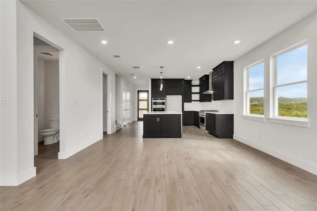 8515 Pine Muhly Drive Lago Vista TX 78645