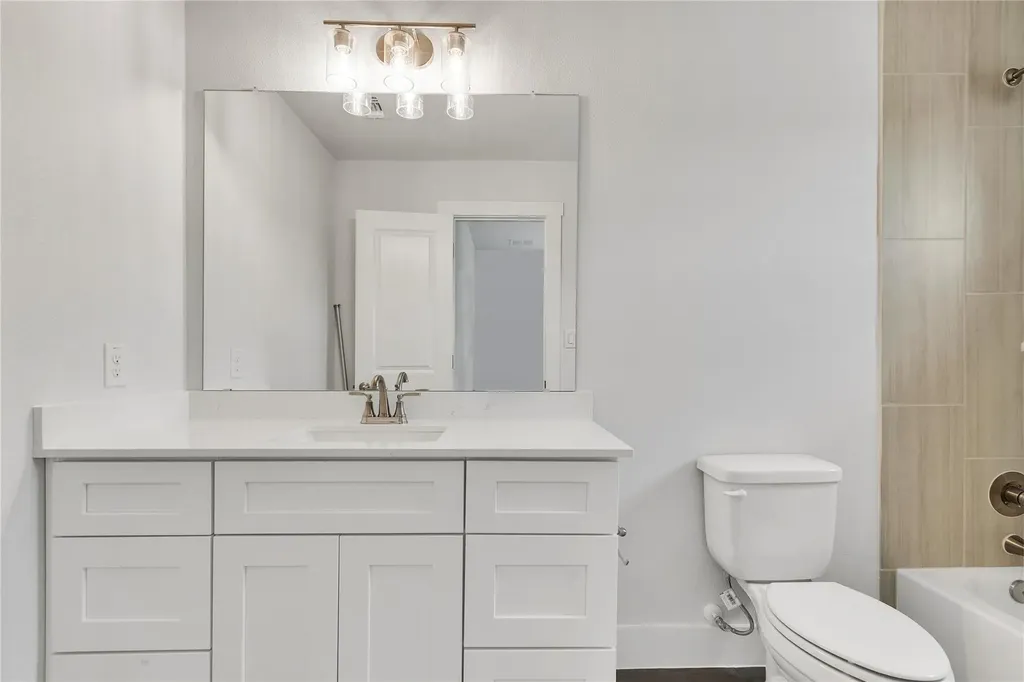 8515 Pine Muhly Drive Lago Vista TX 78645