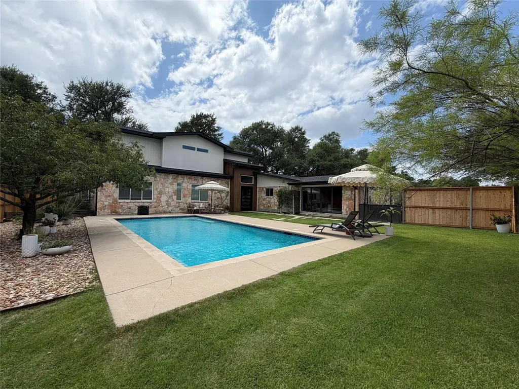 1300 Brushy Bend Drive Round Rock TX 78681