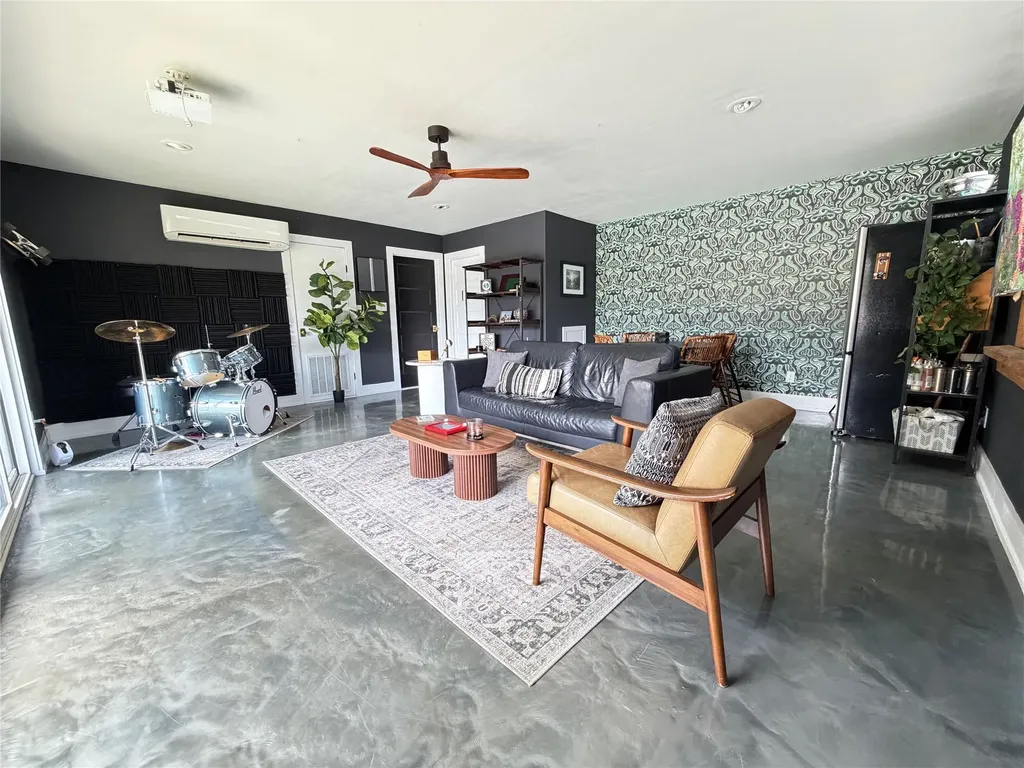 1300 Brushy Bend Drive Round Rock TX 78681