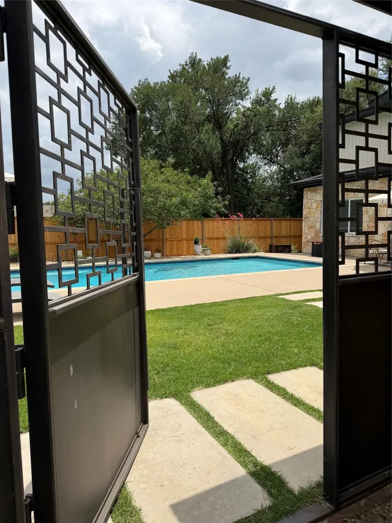 1300 Brushy Bend Drive Round Rock TX 78681