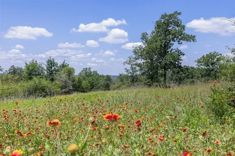 1004 22 Hills Road Gause TX 77857