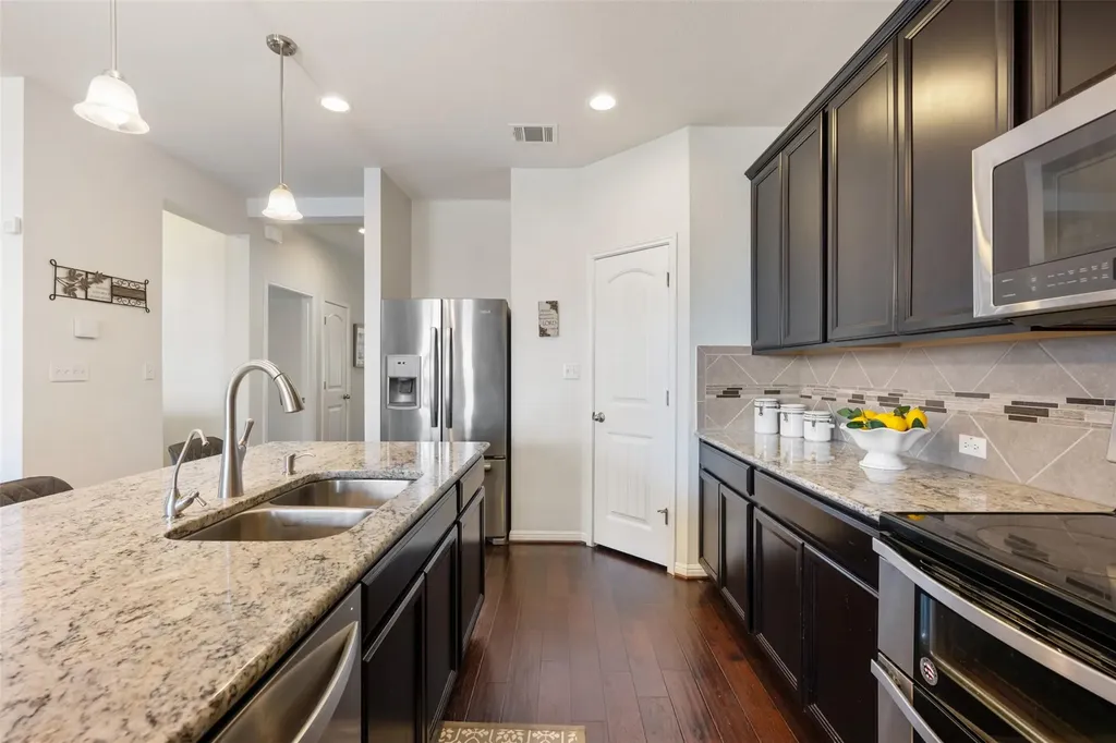 17221 Brittle Lane Pflugerville TX 78660