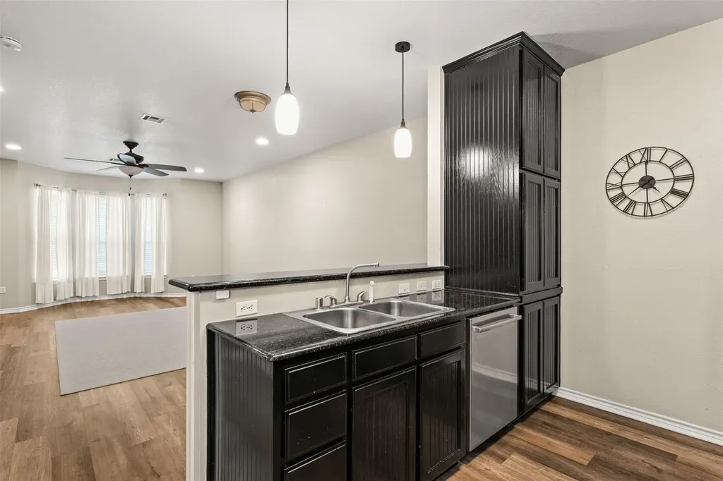 2009 S 10th Street Waco TX 76706