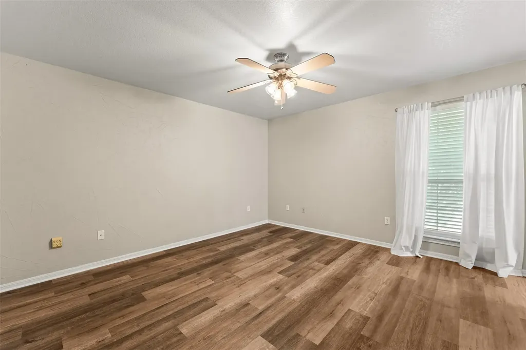 2009 S 10th Street Waco TX 76706