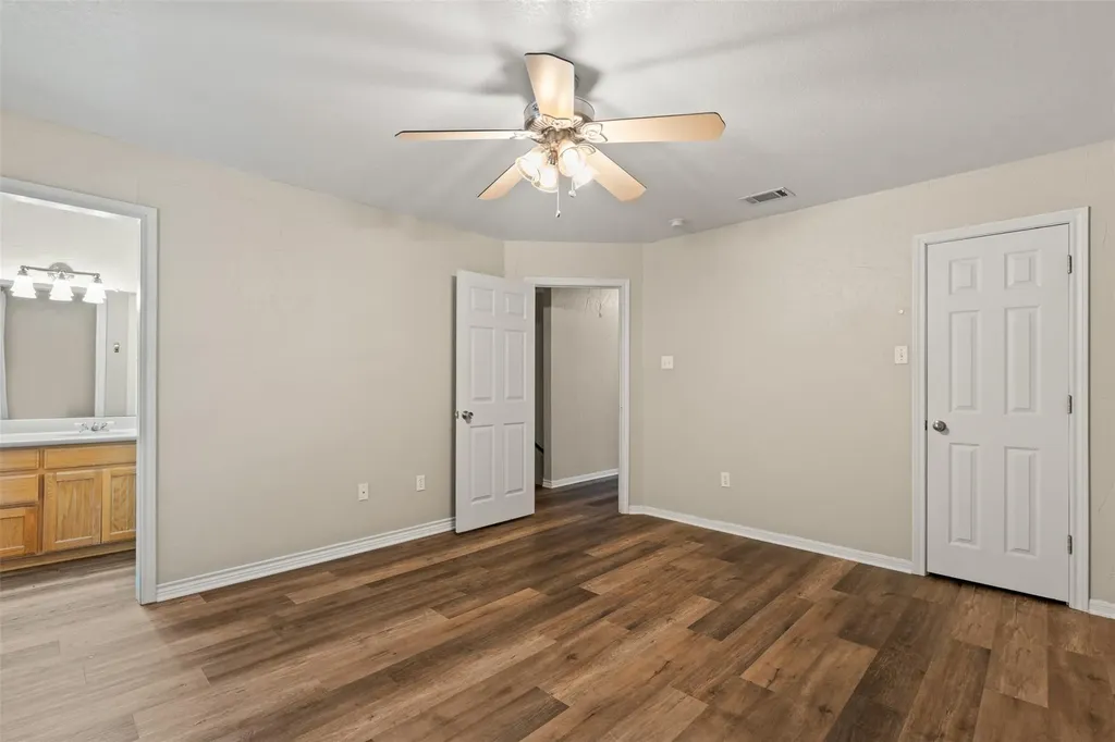 2009 S 10th Street Waco TX 76706