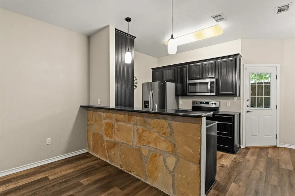 2009 S 10th Street Waco TX 76706