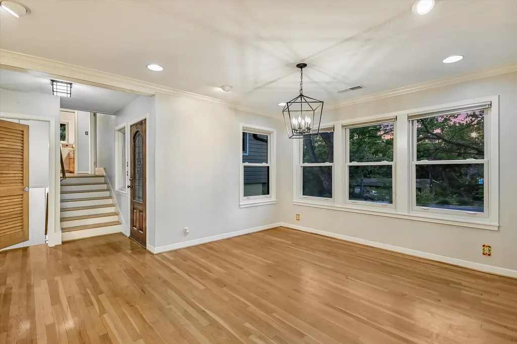 1113 Bluebonnet Lane Austin TX 78704