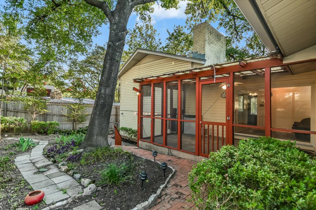 1113 Bluebonnet Lane Austin TX 78704