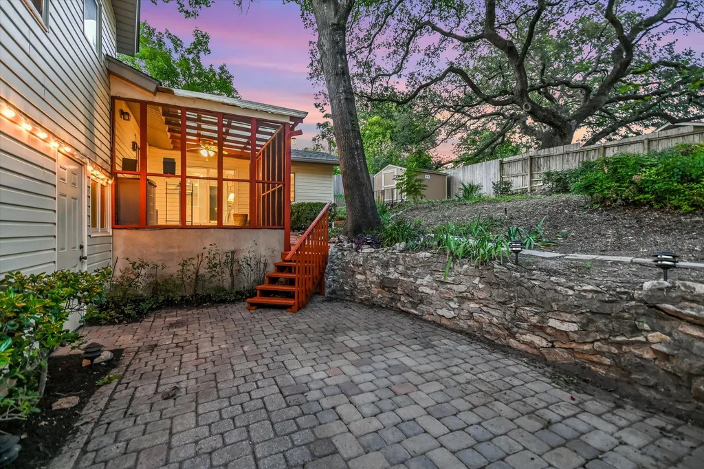 1113 Bluebonnet Lane Austin TX 78704
