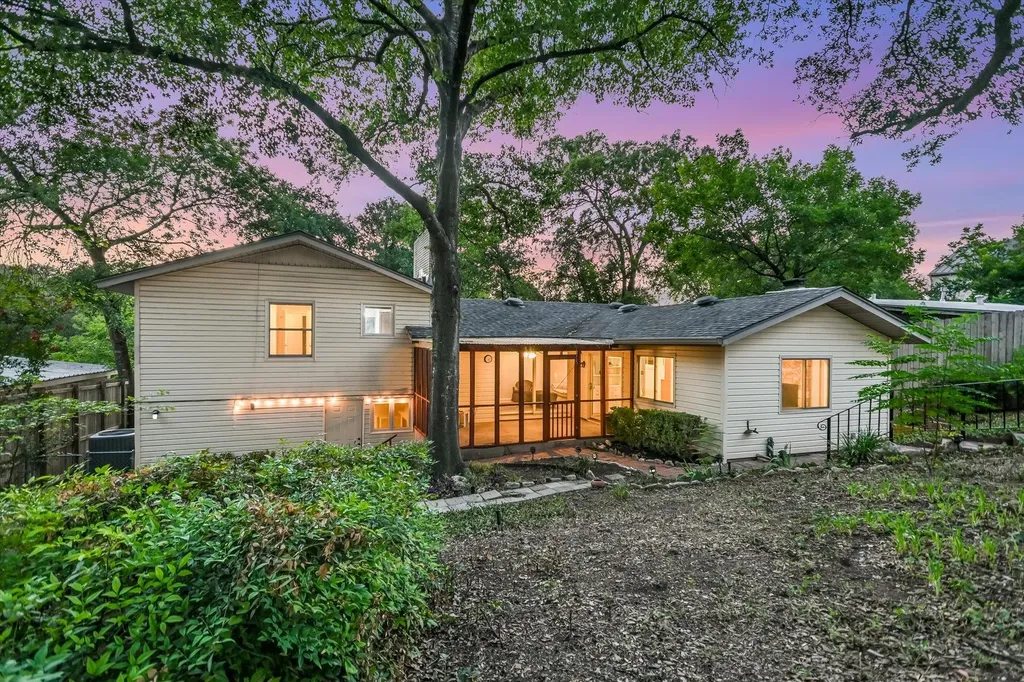 1113 Bluebonnet Lane Austin TX 78704