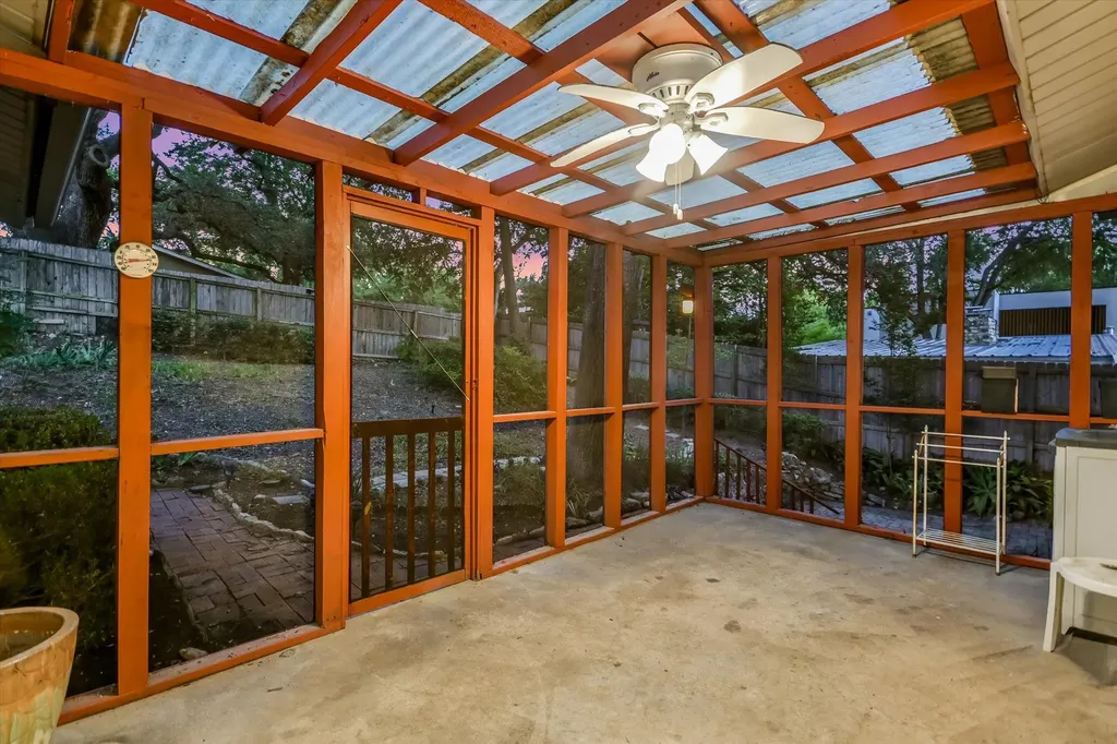 1113 Bluebonnet Lane Austin TX 78704