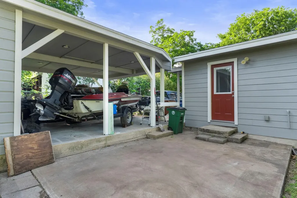 1905 Bissel Lane Austin TX 78745