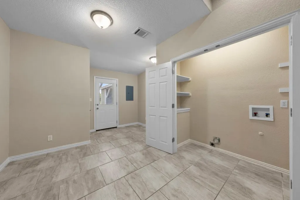 1905 Bissel Lane Austin TX 78745