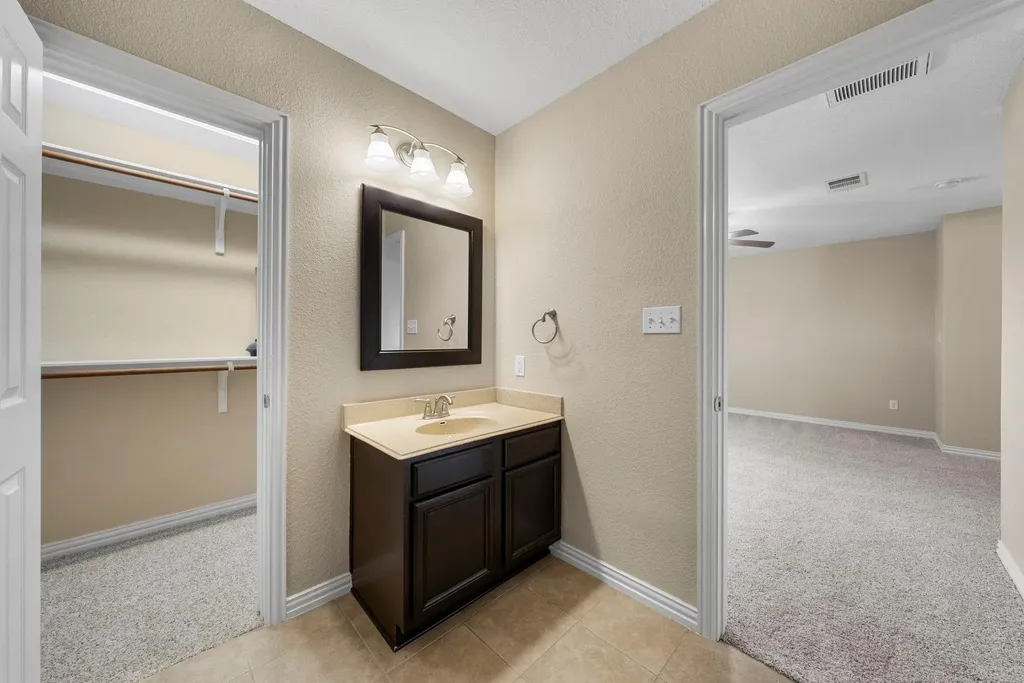 1905 Bissel Lane Austin TX 78745