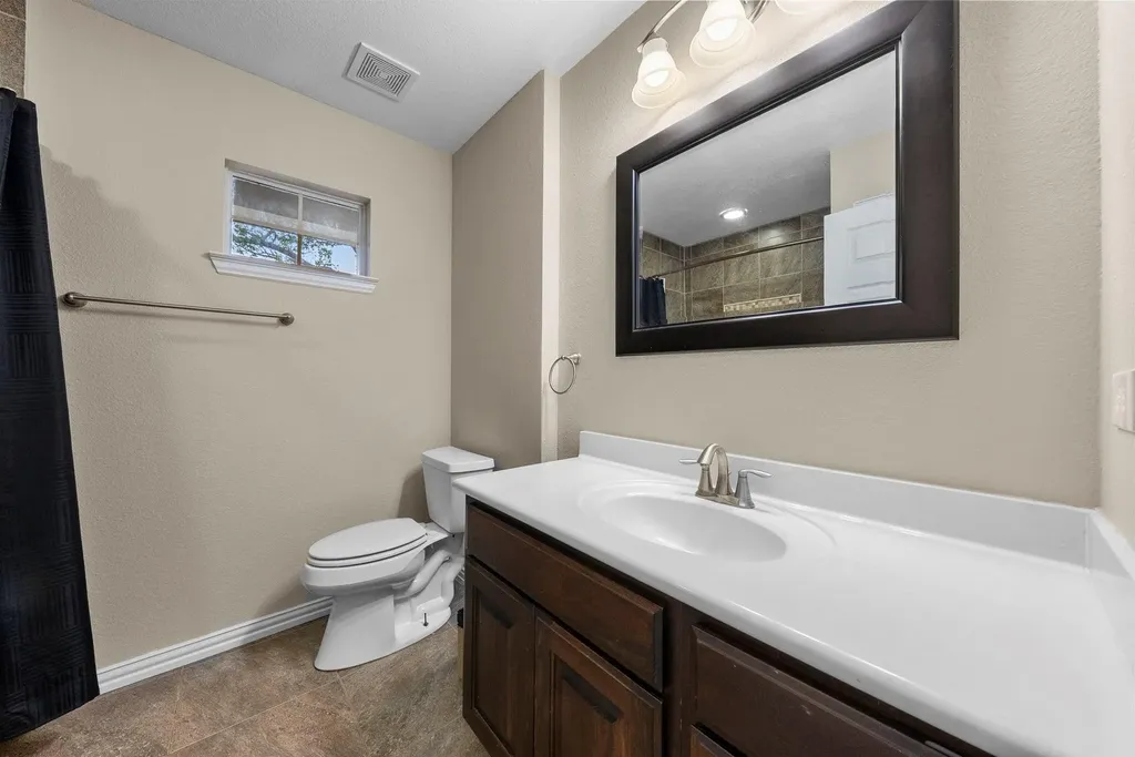 1905 Bissel Lane Austin TX 78745