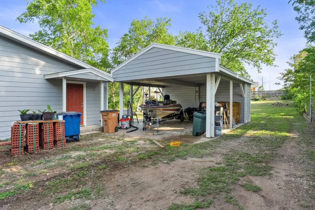 1905 Bissel Lane Austin TX 78745