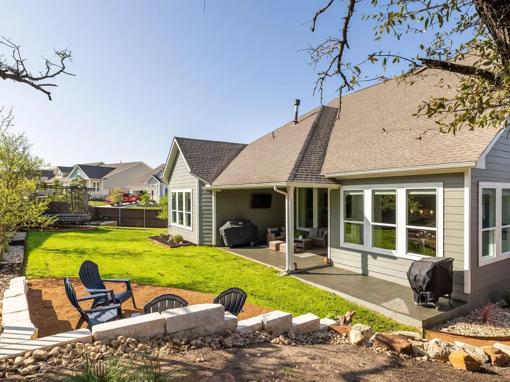 1491 Hazy Hills Loop Dripping Springs TX 78620