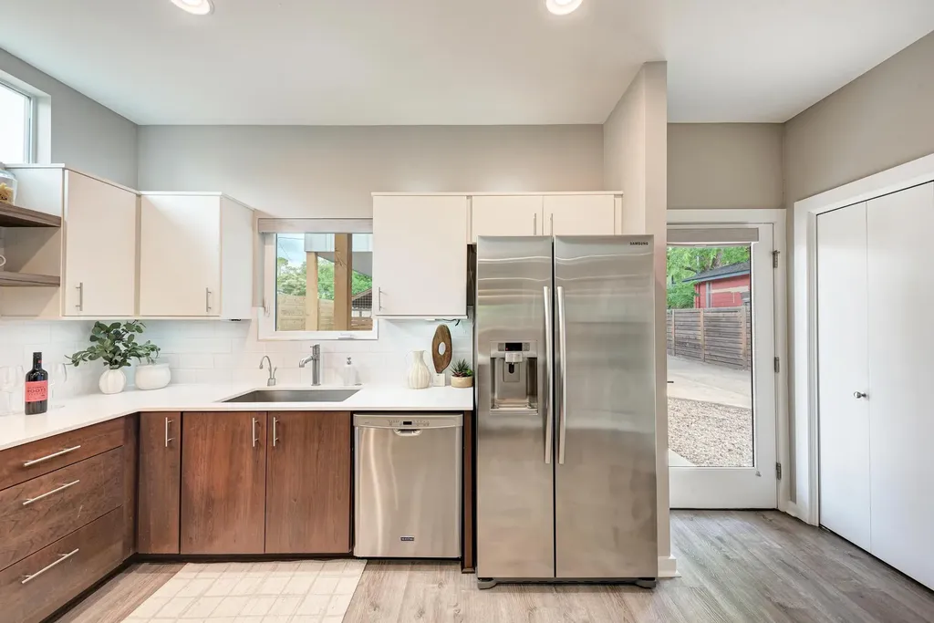3008 E 14th 1/2 Street Austin TX 78702