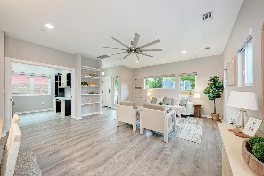 3008 E 14th 1/2 Street Austin TX 78702