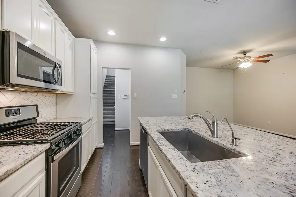 7220 Wyoming Springs Drive Round Rock TX 78681