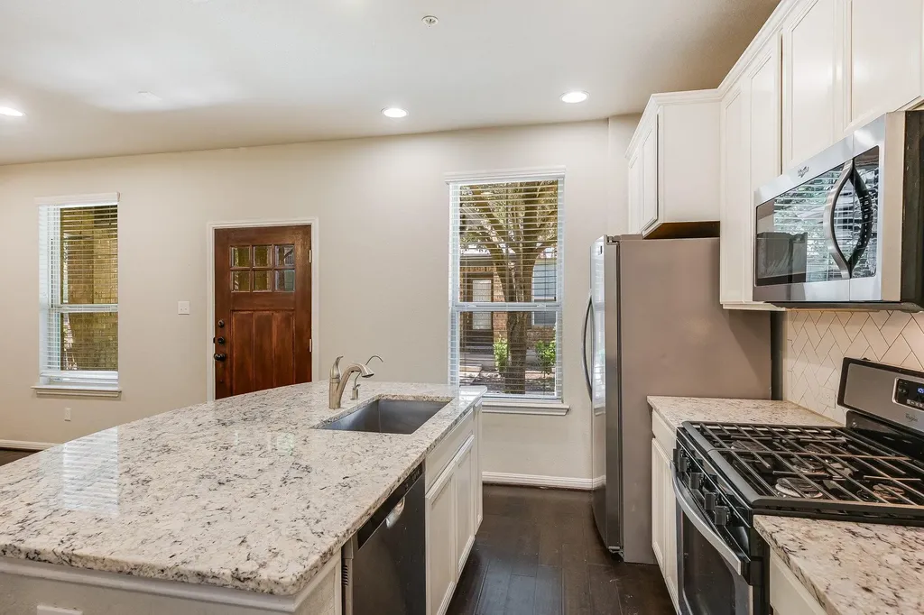 7220 Wyoming Springs Drive Round Rock TX 78681