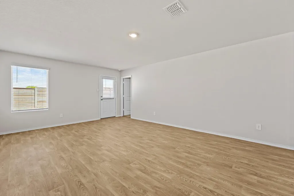 405 Wild Goose Drive Luling TX 78648