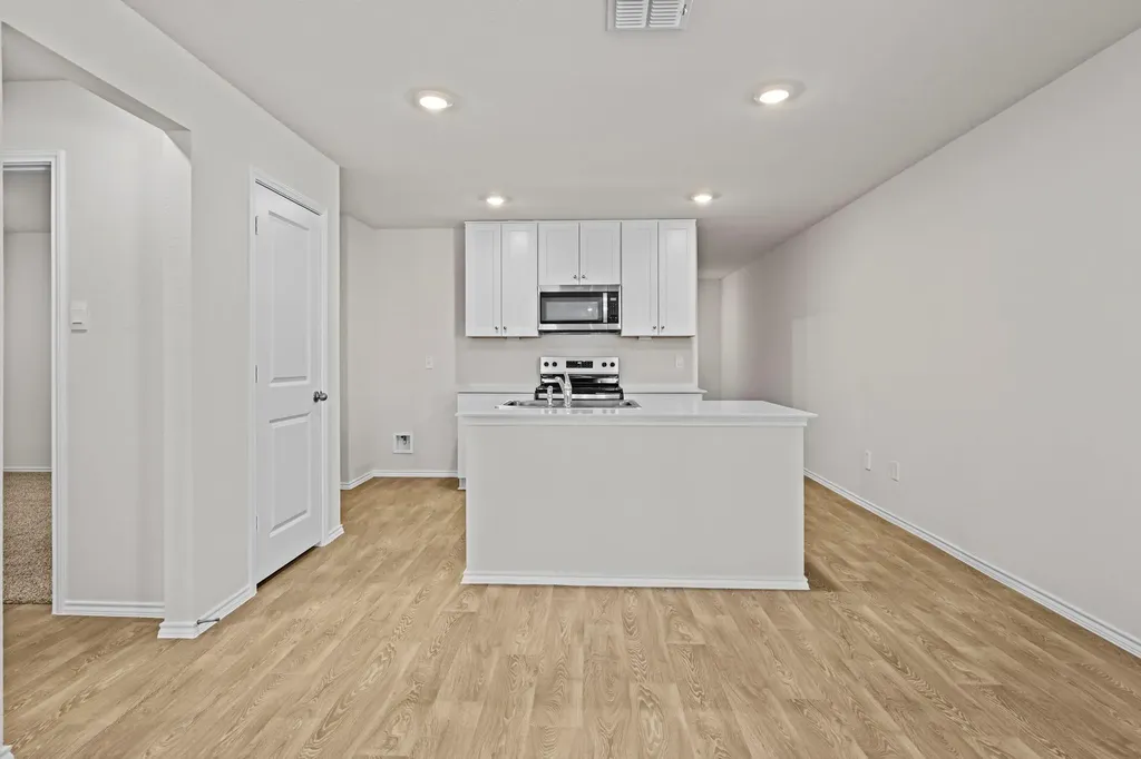 405 Wild Goose Drive Luling TX 78648