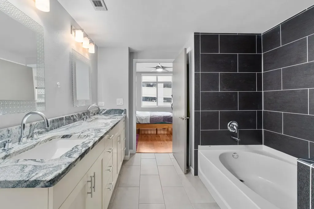 54 Rainey Street Austin TX 78701