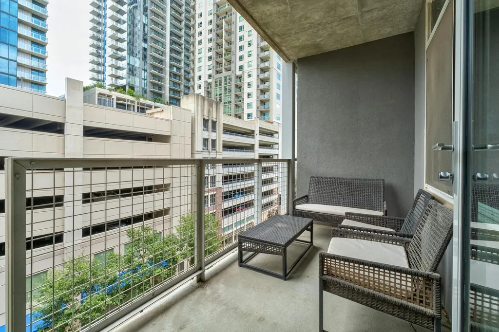 54 Rainey Street Austin TX 78701