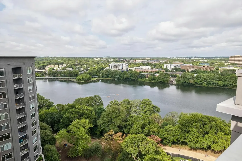 54 Rainey Street Austin TX 78701