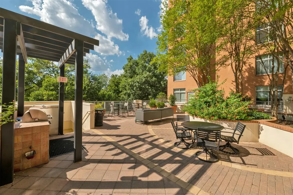 54 Rainey Street Austin TX 78701