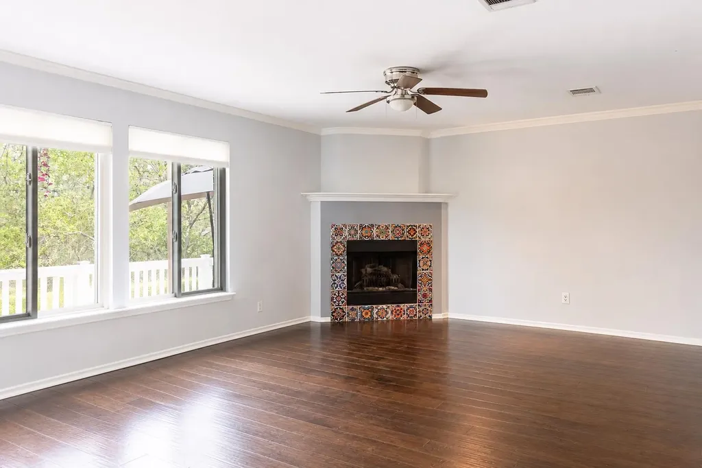 3704 Caney Creek Road Austin TX 78732