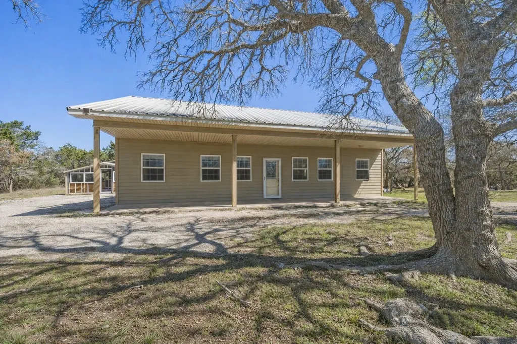 1301 Altwein Road Blanco TX 78606