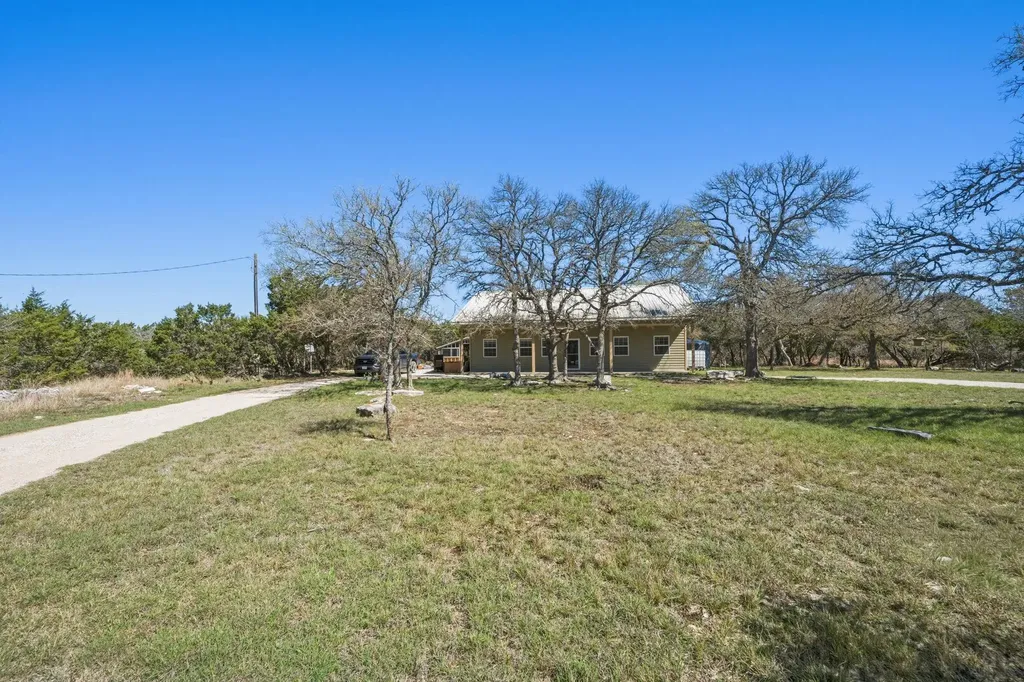 1301 Altwein Road Blanco TX 78606