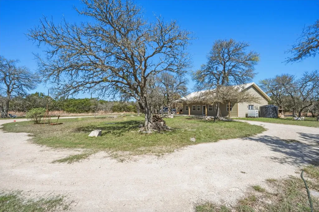 1301 Altwein Road Blanco TX 78606