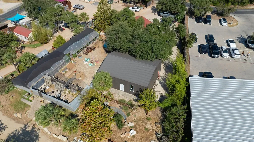 9114 290 W Highway Austin TX 78736