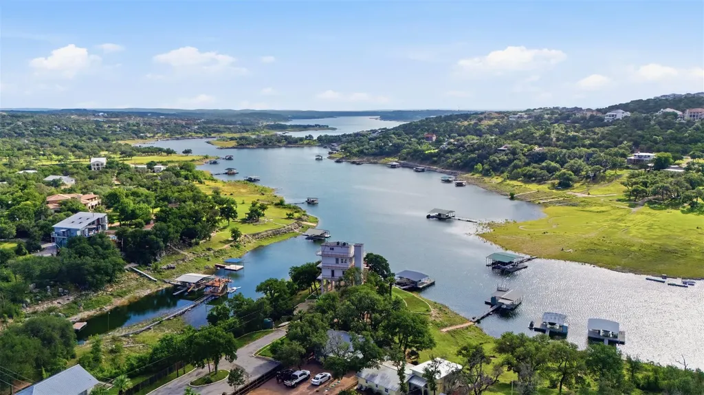 20200 Barnett Glenn Road Spicewood TX 78669