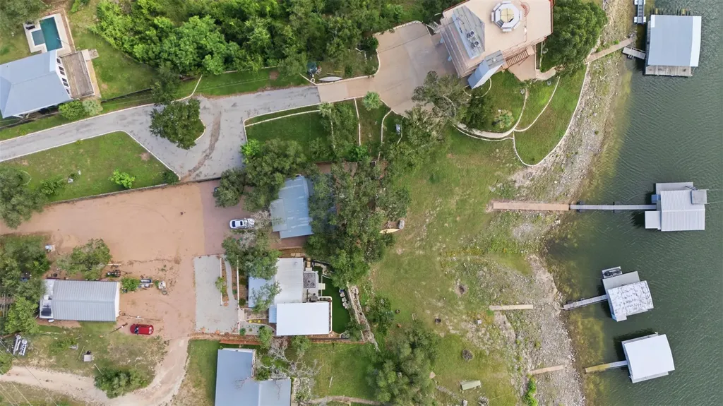 20200 Barnett Glenn Road Spicewood TX 78669