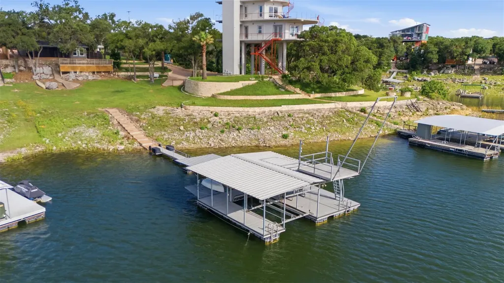 20200 Barnett Glenn Road Spicewood TX 78669