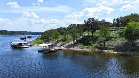1015-1017 Lake Shore Lot 72&73 Drive Spicewood TX 78669