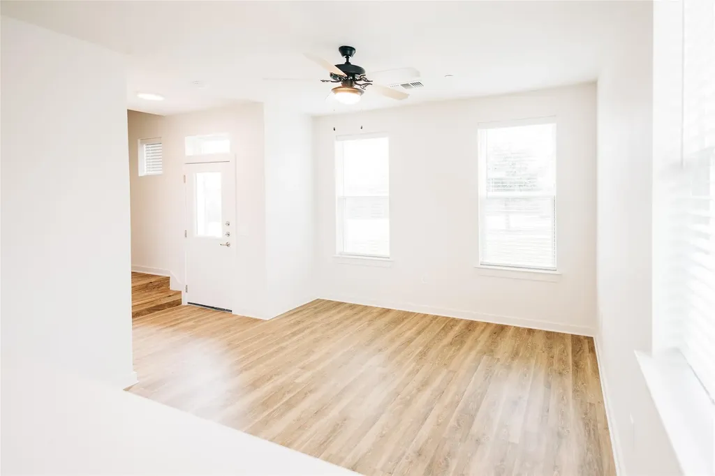 7051 Meadow Lake Boulevard Austin TX 78744