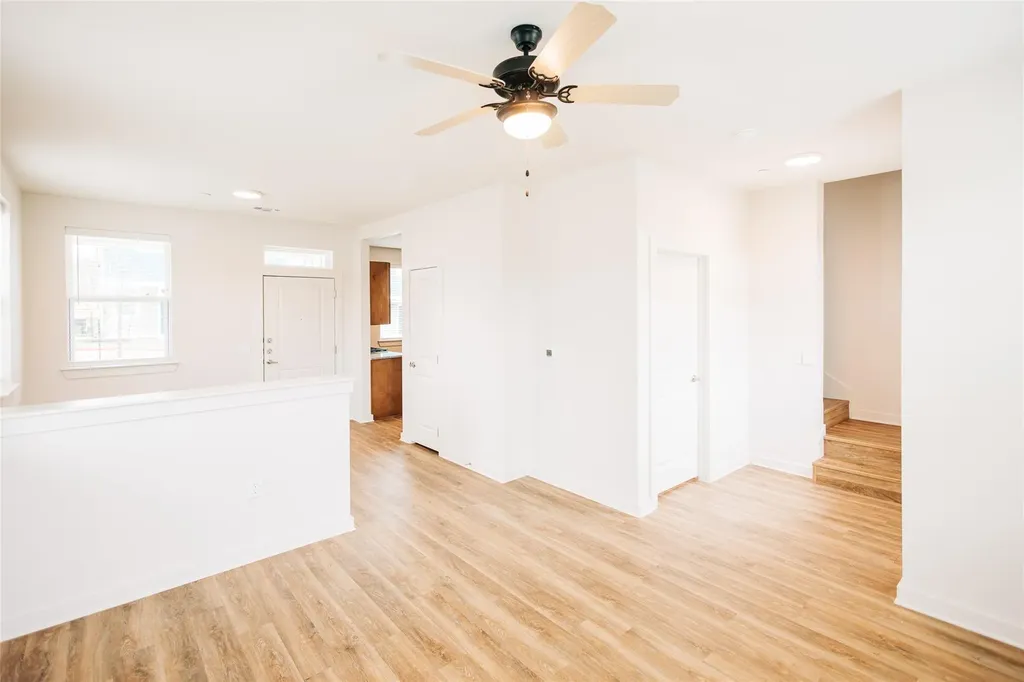 7051 Meadow Lake Boulevard Austin TX 78744